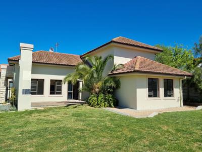 House For Sale in Langeberg Heights, Cape Town
