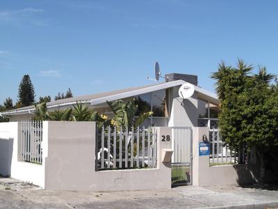 House For Sale in Chrismar, Bellville