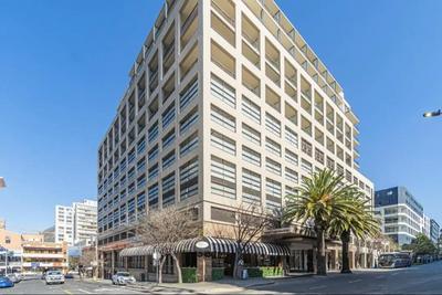 Apartment / Flat For Sale in Cape Town City Centre, Cape Town