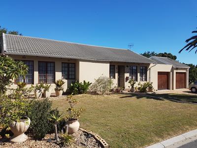 House For Sale in Vredekloof East, Brackenfell