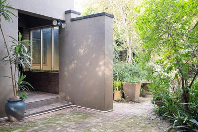 House For Sale in Vredelust, Bellville